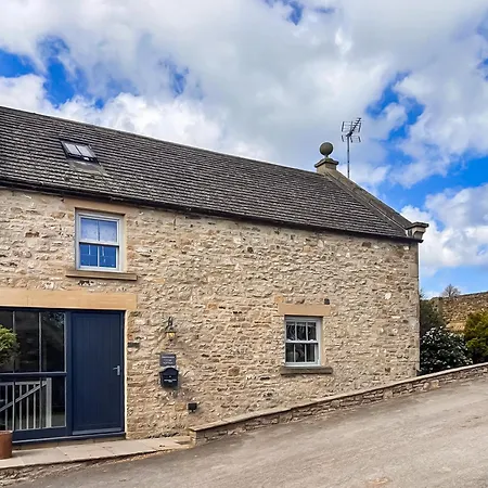 Wensleydale - Uk51870 Holiday home *
